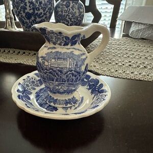 Vintage small blue & white chinoiserie pitcher & dish